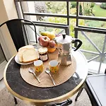 Hermes Apartment - Versailles Chateau